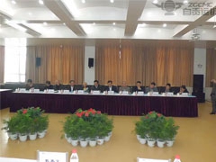 公司研製的磷（lín）石膏輸（shū）送管狀帶式輸送機通過省級科技成果鑒（jiàn）定