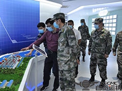 自貢（gòng）市委常委（wěi）軍分區司令（lìng）員秦磊蒞臨公司調研（yán）