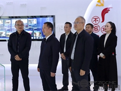 市政府領導（dǎo）羅延發（fā）一行蒞臨運機集團考察（chá）調（diào）研